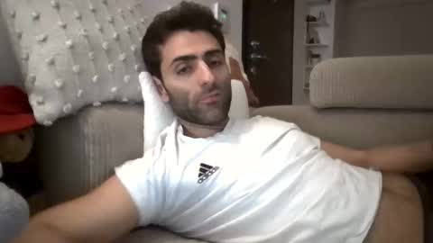 kikkus01 online show from February 2026 08:27:01 PM