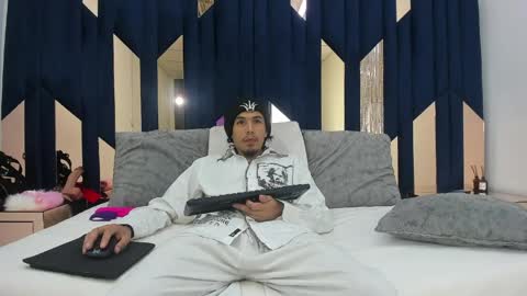 kikyoanddrey online show from May 2026 03:29:02 PM
