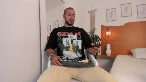 Kilua Muscle guy online show from January 2026 09:39:02 PM