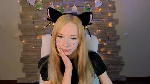 Snapshot of kim_boyd chatting on January 2025 12:03:01 PM kim_boyd online show from January 2025 12:03:01 PM