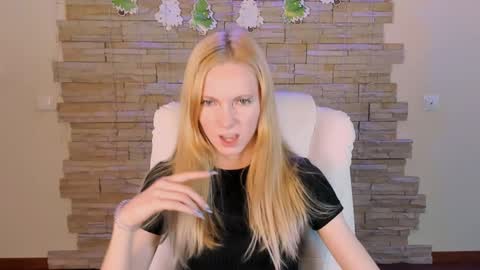 Snapshot of kim_boyd chatting on January 2025 12:15:02 PM kim_boyd online show from January 2025 12:15:02 PM