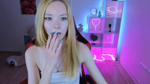 Snapshot of kim_boyd chatting on January 2025 05:56:01 PM kim_boyd online show from January 2025 05:56:01 PM