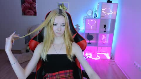 Snapshot of kim_boyd chatting on January 2025 07:48:02 PM kim_boyd online show from January 2025 07:48:02 PM