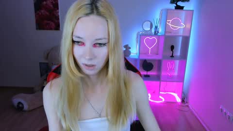 Snapshot of kim_boyd chatting on January 2025 03:33:01 PM kim_boyd online show from January 2025 03:33:01 PM