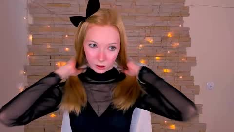 Snapshot of kim_boyd chatting on March 2025 12:04:02 PM kim_boyd online show from March 2025 12:04:02 PM