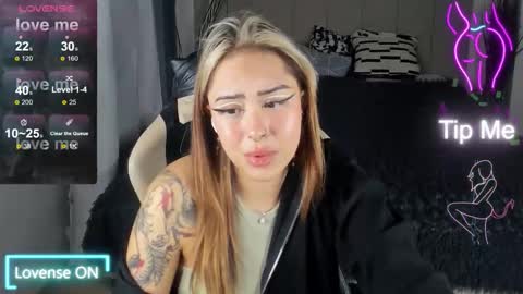 Kim online show from September 2025 08:56:01 PM