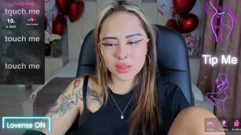 Kim online show from October 2025 05:05:01 AM