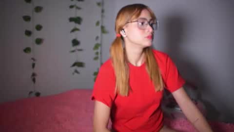 ISABELLA 3 online show from February 2026 12:08:01 AM