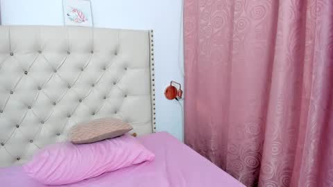 kim_eli online show from February 2025 05:40:01 AM