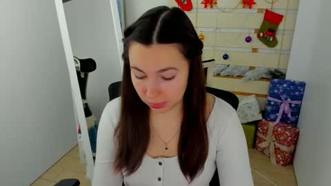 Kim online show from December 2025 07:37:01 AM