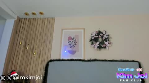 Kim Joi online show from December 2025 12:02:02 PM