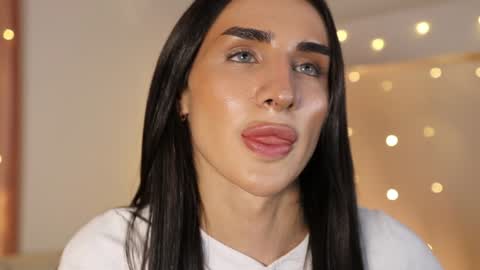 Kim Oberlin online show from February 2025 05:07:02 PM