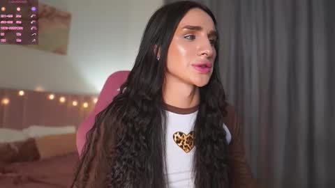 Kim Oberlin online show from February 2025 01:39:01 PM