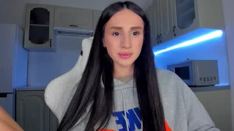 Kim Oberlin online show from February 2026 03:38:01 PM