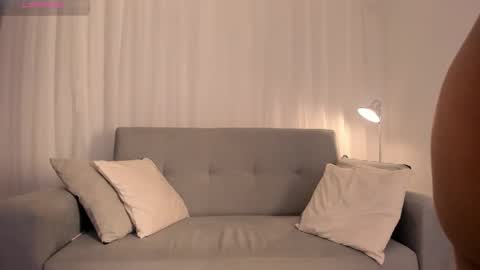 Kim online show from December 2025 02:45:02 PM