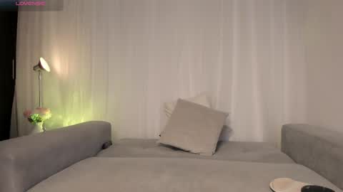 Kim online show from April 2026 02:12:02 AM