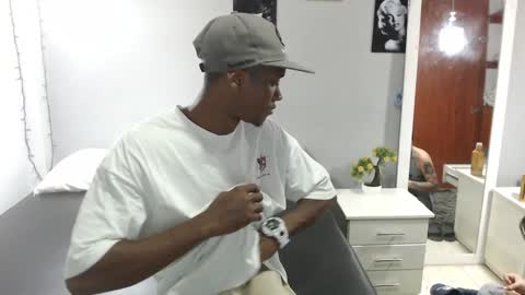 Snapshot of kimandyuk chatting on January 2025 07:28:01 PM Kim  Yuk online show from January 2025 07:28:01 PM