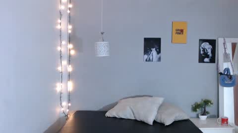 Snapshot of kimandyuk chatting on January 2025 01:26:01 AM Kim  Yuk online show from January 2025 01:26:01 AM