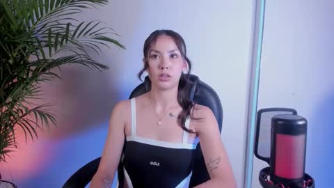 Snapshot of kimberly1fox chatting on February 2026 09:09:02 PM Kim online show from February 2026 09:09:02 PM