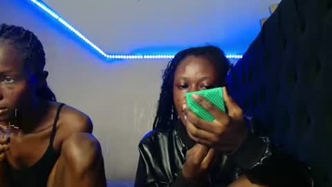 Snapshot of kimberly_chloe chatting on June 2026 07:12:02 PM Kimberly online show from June 2026 07:12:02 PM
