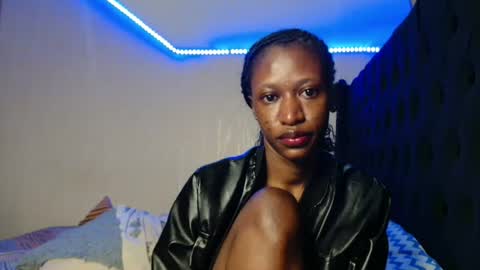 Snapshot of kimberly_chloe chatting on June 2026 07:27:01 PM Kimberly online show from June 2026 07:27:01 PM