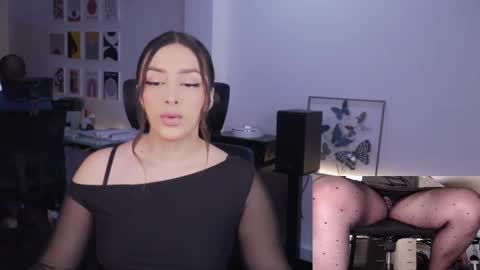 Kimberly 1200-1900 GMT-5 online show from December 2025 07:09:01 PM