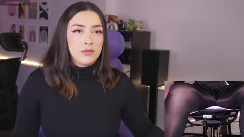 Kimberly 1200-1900 GMT-5 online show from February 2026 05:13:02 PM