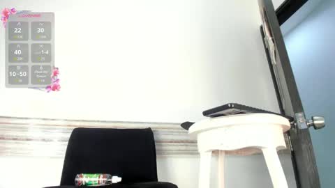 Kimberly 3 online show from October 2025 09:02:01 PM