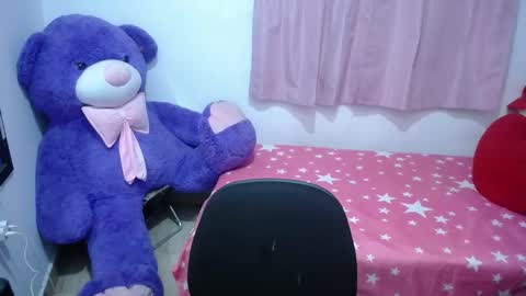 Kim online show from October 2025 10:49:01 AM