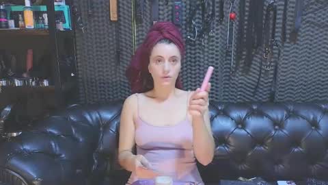  KIMBERLY SWAN  online show from January 2025 11:24:01 PM