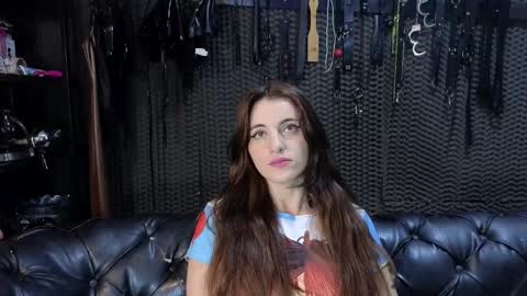  KIMBERLY SWAN  online show from September 2025 08:43:01 PM