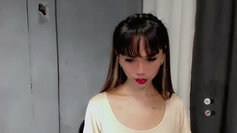 Snapshot of kimberly_tart chatting on January 2025 10:55:01 PM Kimberly online show from January 2025 10:55:01 PM