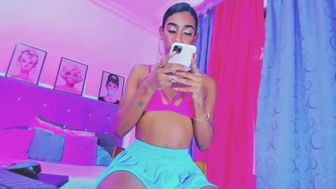 Snapshot of kimberly_thompsom chatting on February 2025 04:10:02 PM Your Queen KIM online show from February 2025 04:10:02 PM