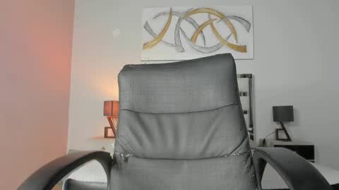 Snapshot of kimberlycoxxx chatting on February 2025 11:01:02 PM kimberly online show from February 2025 11:01:02 PM