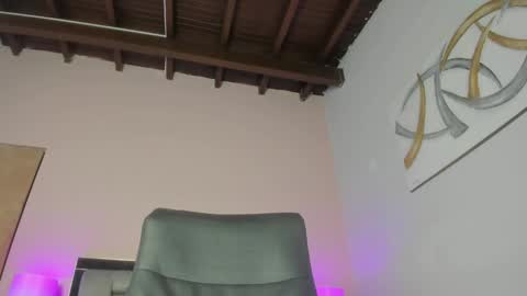 Snapshot of kimberlycoxxx chatting on March 2025 09:59:02 PM kimberly online show from March 2025 09:59:02 PM