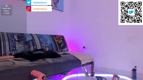 Kimberly online show from November 2025 08:33:02 PM