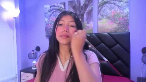 Kimberly Villalobos online show from November 2025 11:32:02 AM