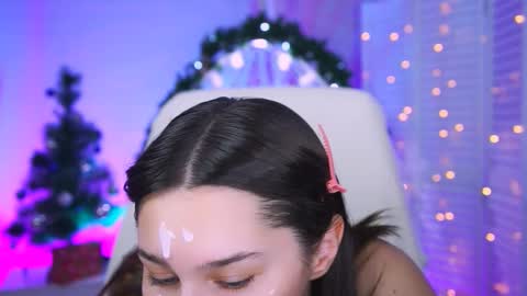 kimclarks online show from December 2025 01:15:01 PM