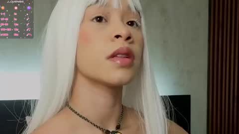 Snapshot of kimhilton_ chatting on February 2026 04:11:01 AM kimhilton online show from February 2026 04:11:01 AM