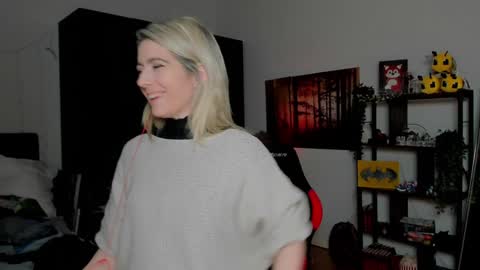 Wolfs Girl online show from February 2026 06:12:01 PM