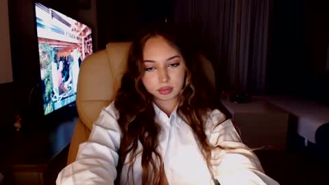 Kim Lee  online show from January 2025 05:13:02 PM