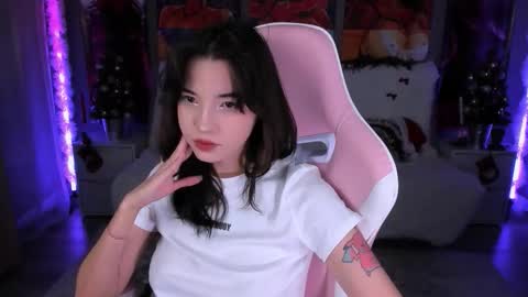 kimm wong online show from December 2025 12:45:01 PM