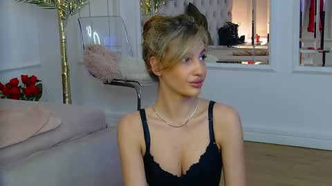 Snapshot of kimmdaviss chatting on May 2026 07:25:01 AM kimmdaviss online show from May 2026 07:25:01 AM