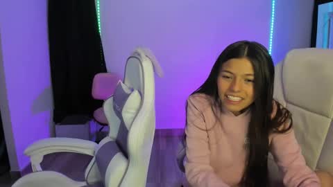 kimmi online show from December 2024 11:41:02 PM