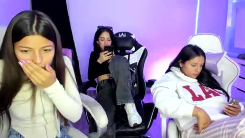 kimmi online show from March 2025 11:33:01 PM