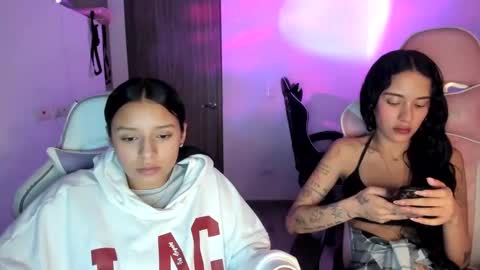 kimmi online show from September 2025 11:48:01 PM