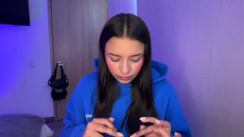 Snapshot of kimmi_foxy chatting on July 2026 04:01:02 PM kimmi online show from July 2026 04:01:02 PM