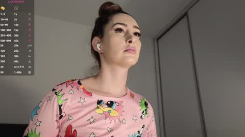 Kimmie online show from March 2026 06:19:02 PM