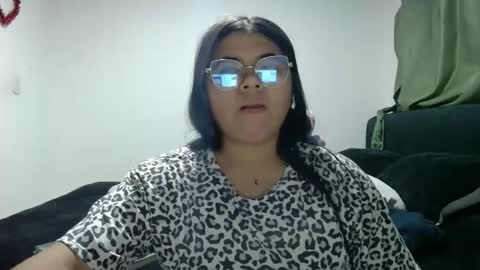 Snapshot of kimmy_kimmy_ chatting on October 2025 02:17:02 AM Kimmy online show from October 2025 02:17:02 AM