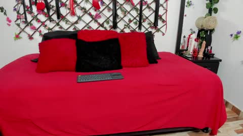 kimmy_wold online show from June 2026 12:40:01 PM